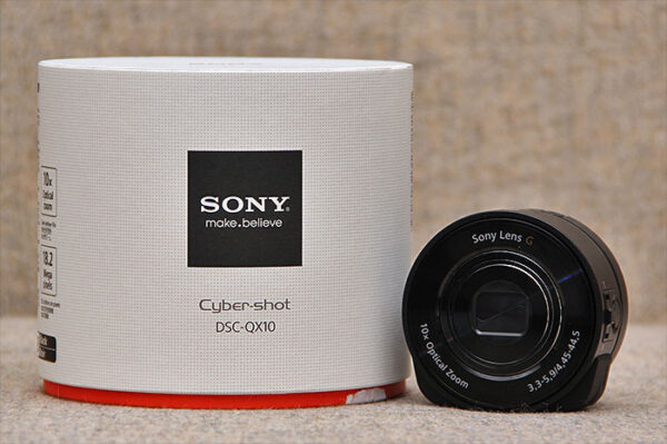 Sony DSC-QX10 Wi-Fi Camera Module for Smartphone Transform your smartphone into a powerful camera with the Sony DSC-QX10 Wi-Fi Camera Module.(Black)